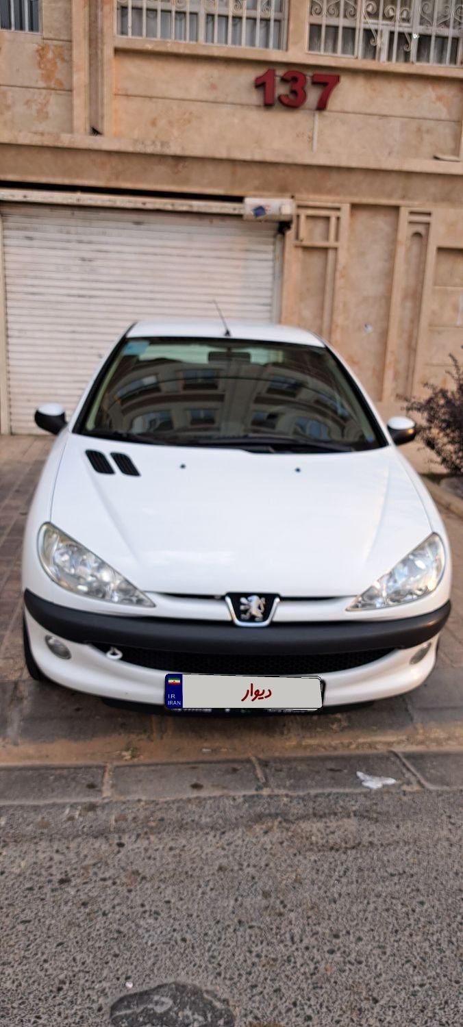 پژو ۲۰۶ صندوق دار v8 - 1398