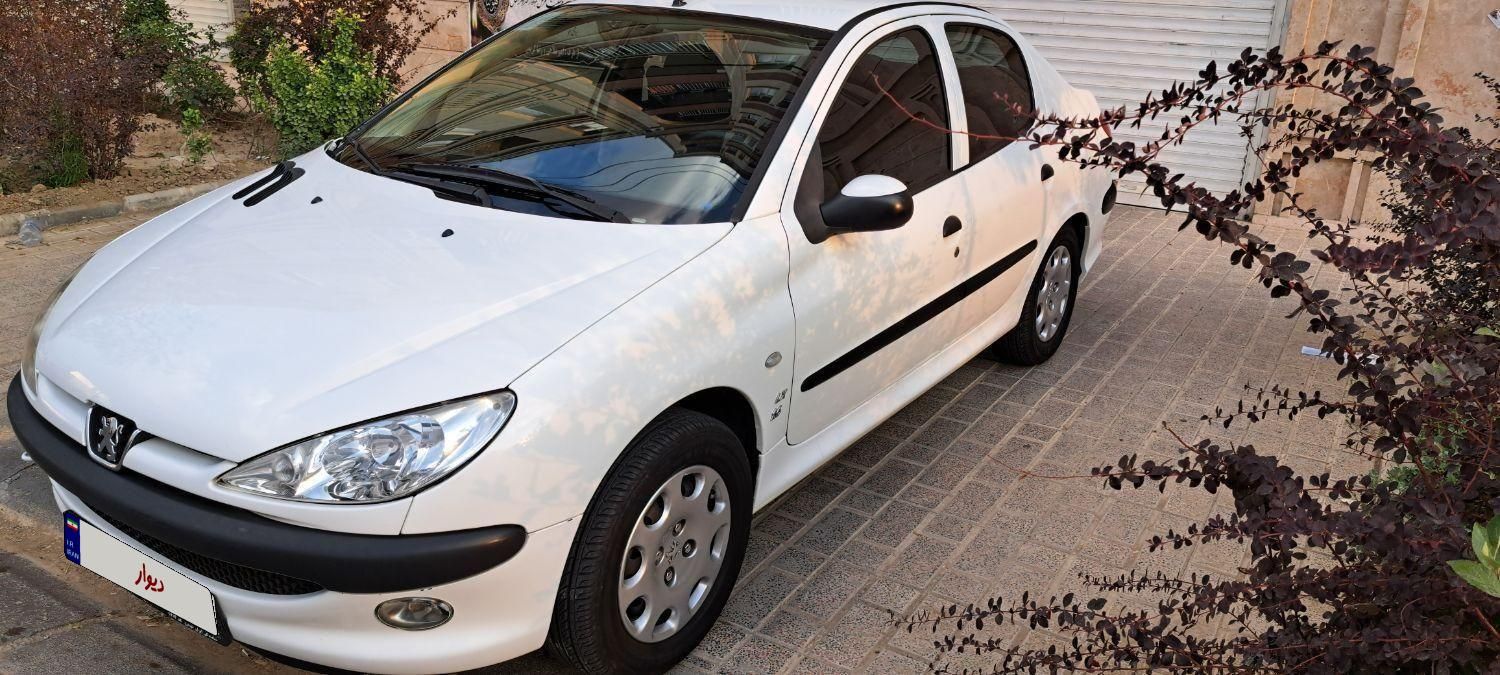 پژو ۲۰۶ صندوق دار v8 - 1398