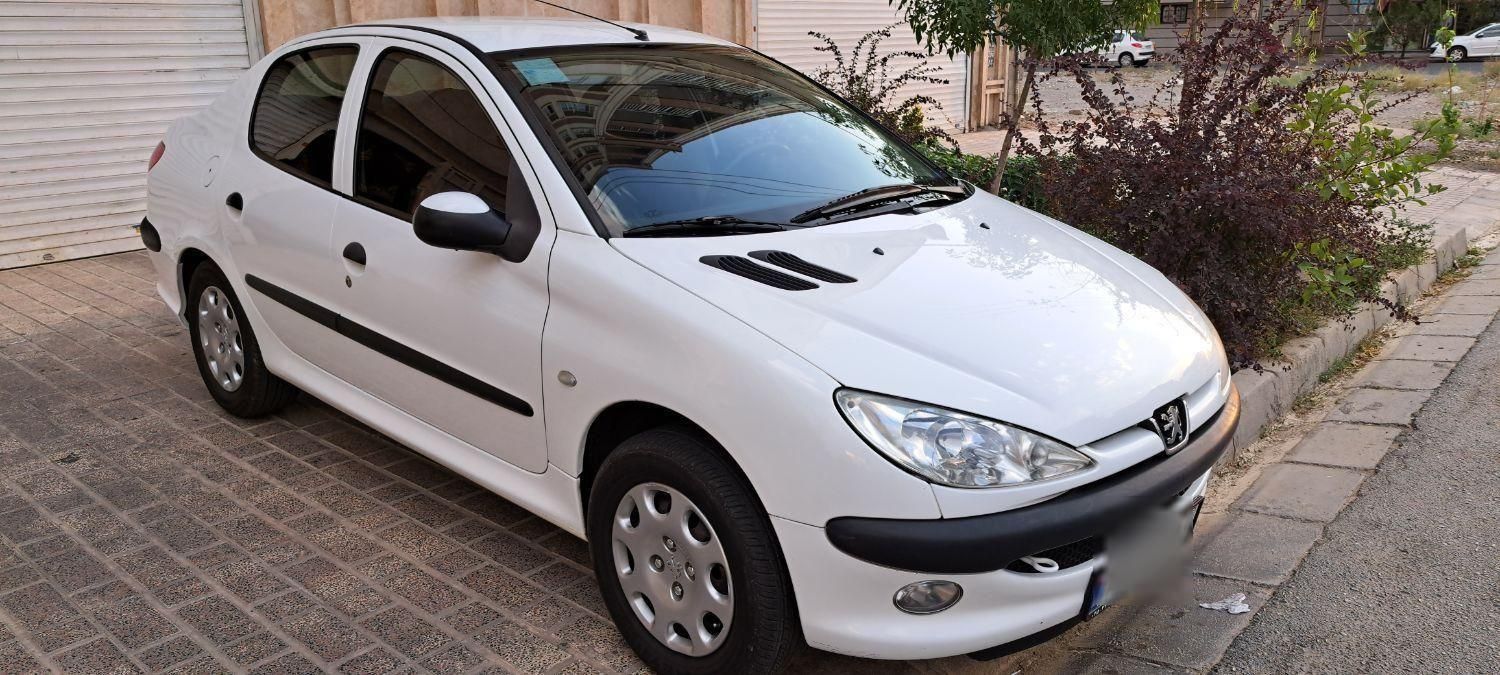 پژو ۲۰۶ صندوق دار v8 - 1398
