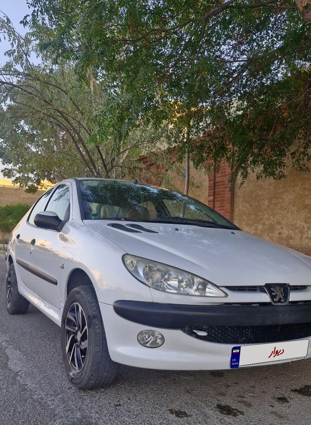 پژو ۲۰۶ صندوق دار v8 - 1399