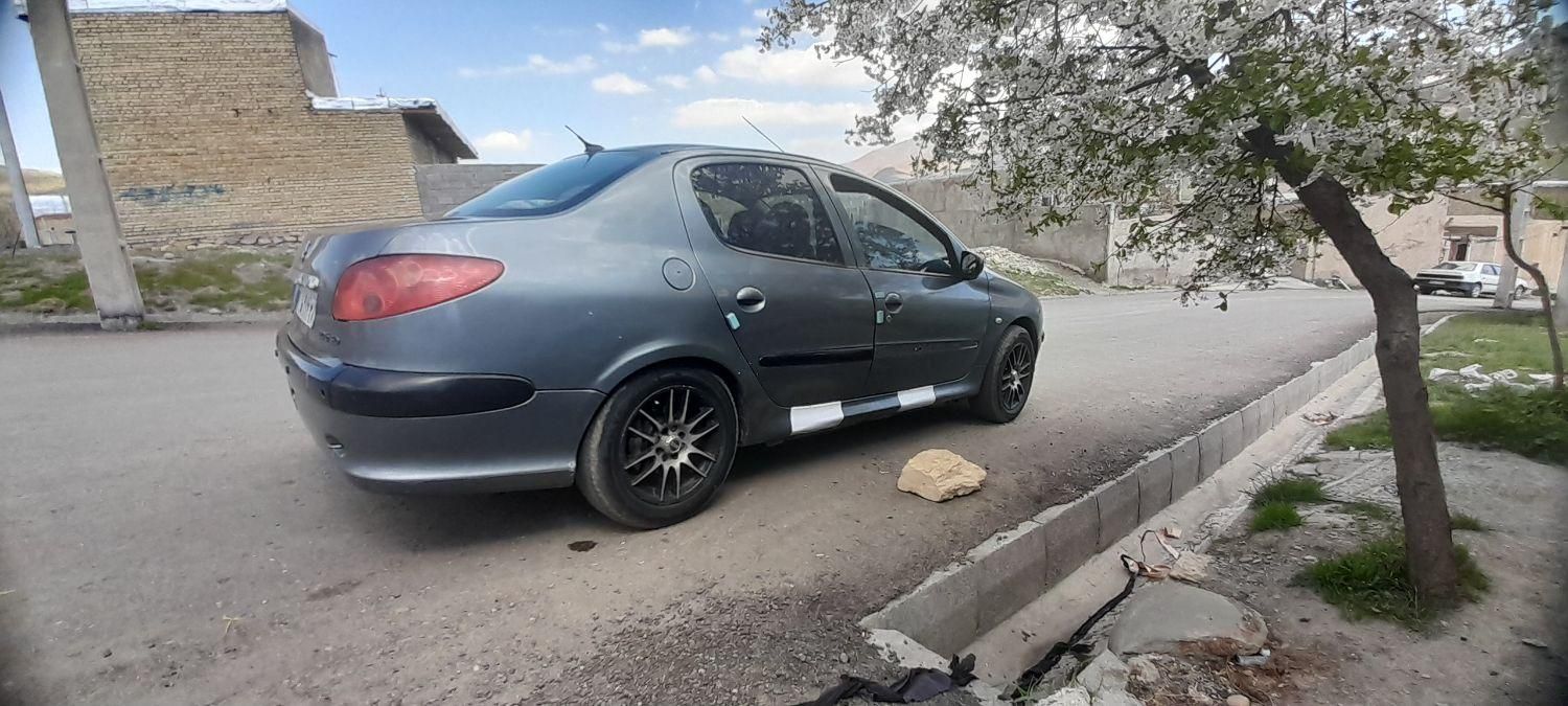 پژو ۲۰۶ صندوق دار v8 - 1386
