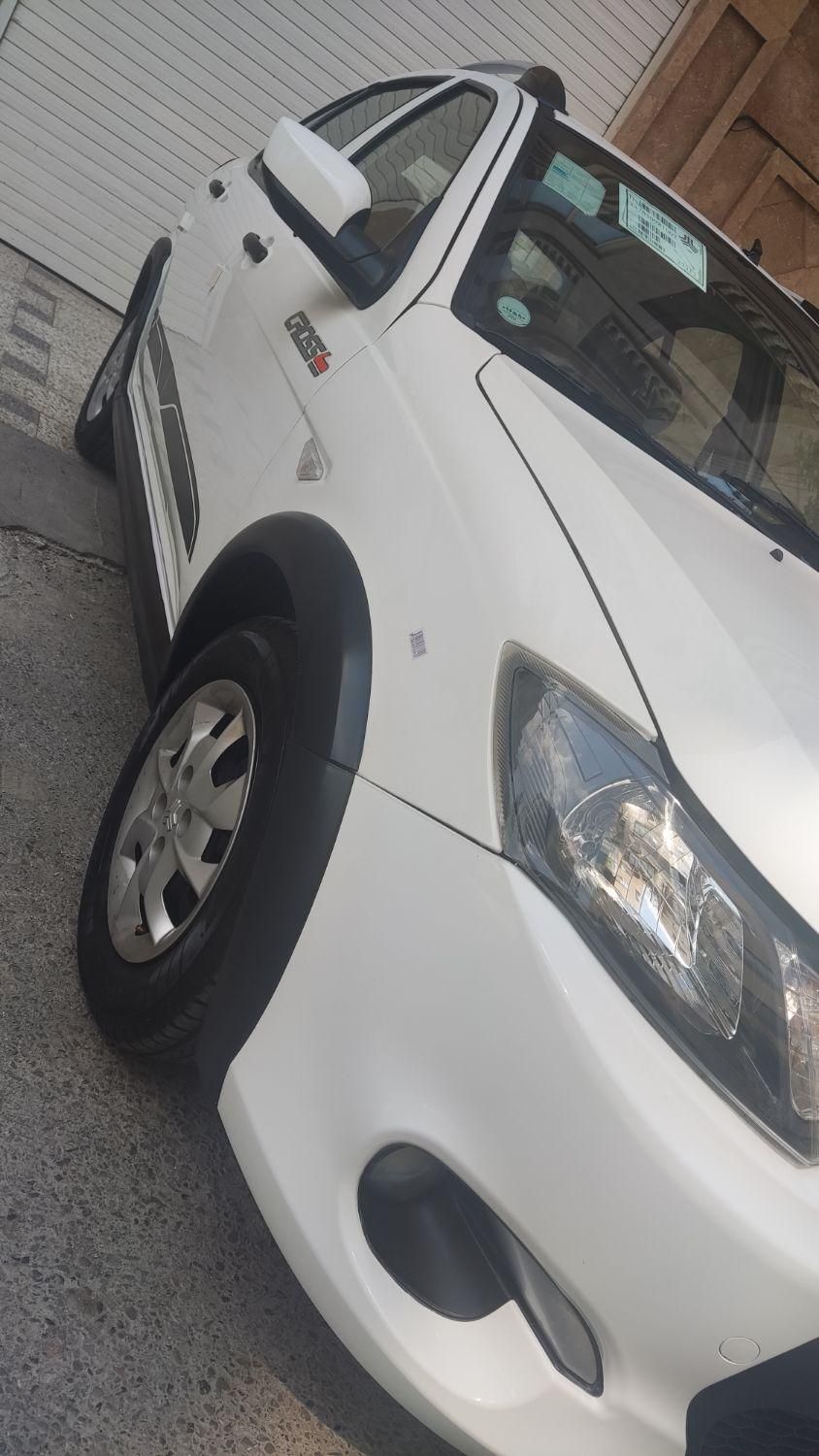 خودرو کوییک، معمولی آگهی ann_19493862