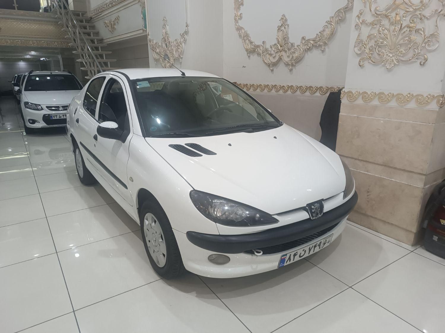 پژو ۲۰۶ صندوق دار v8 - 1393