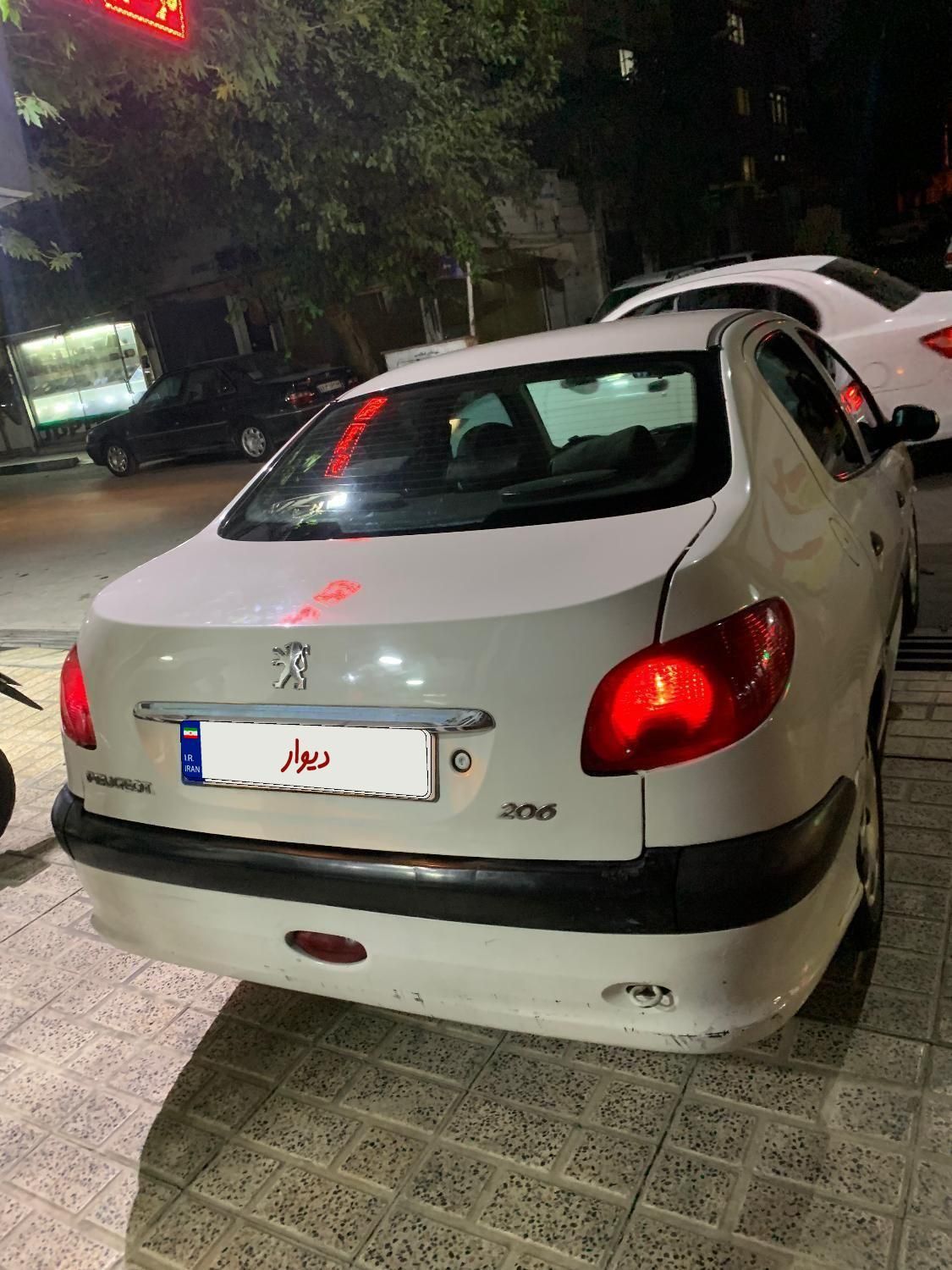 پژو ۲۰۶ صندوق دار v20 - 1388