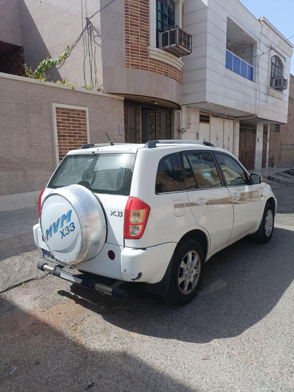 خودرو ام وی ام، X33 آگهی ann_19494286