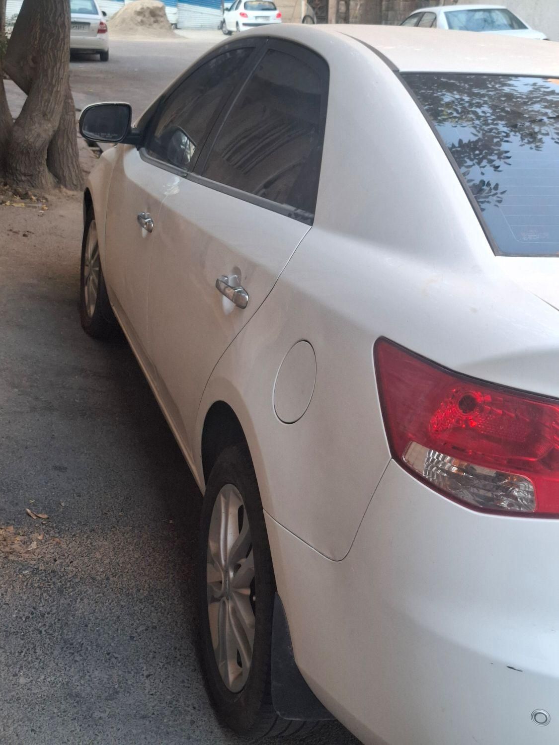 کیا سراتو 2.0 لیتر اتوماتیک GT لاین - 2015