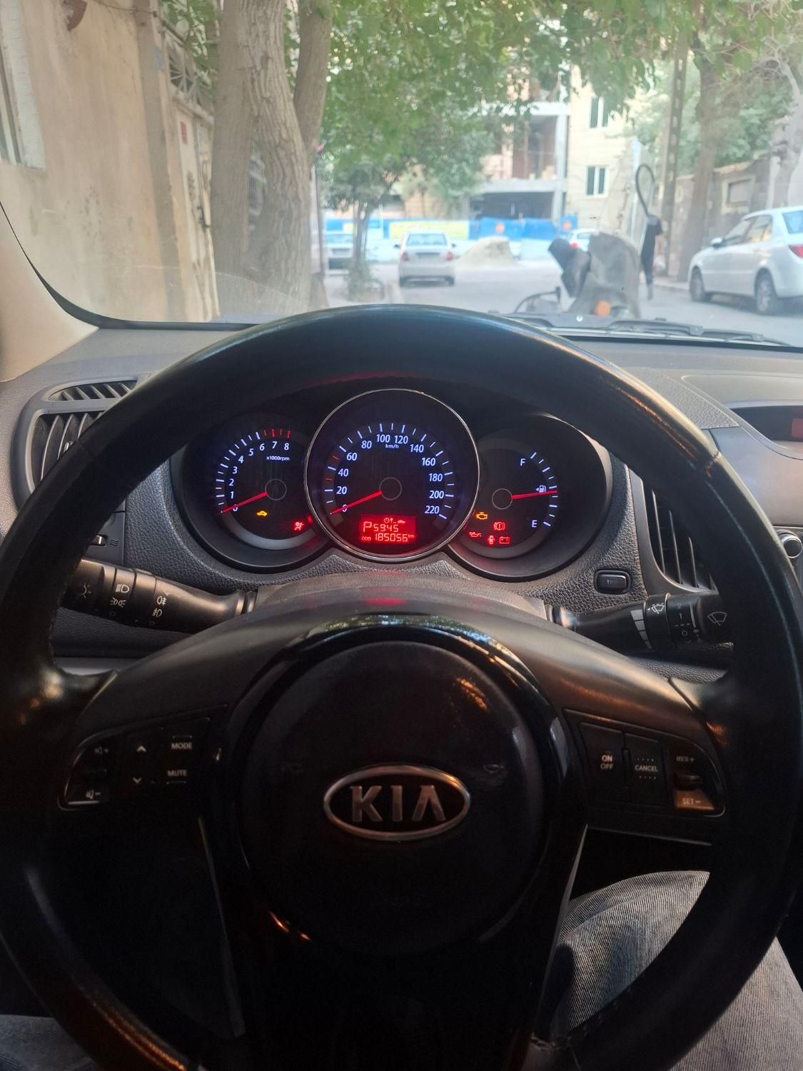 کیا سراتو 2.0 لیتر اتوماتیک GT لاین - 2015