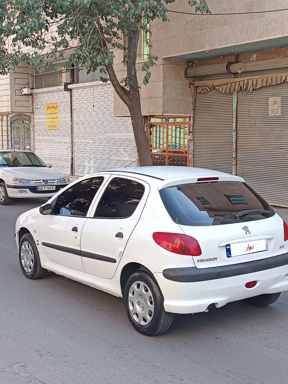پژو 206 تیپ 3 - 1396