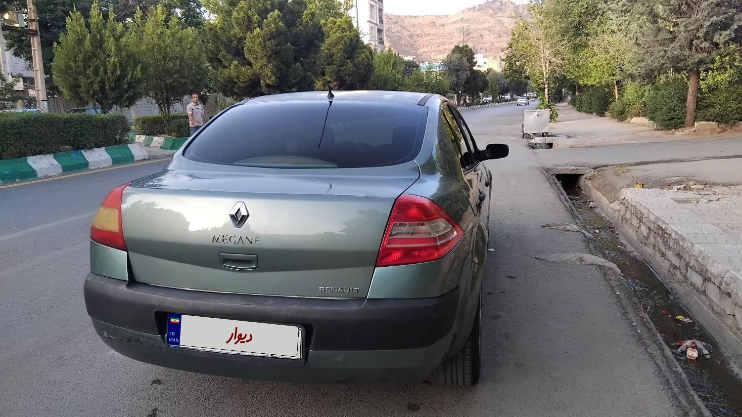 رنو مگان پارس خودرو 1600 E1 - 1389