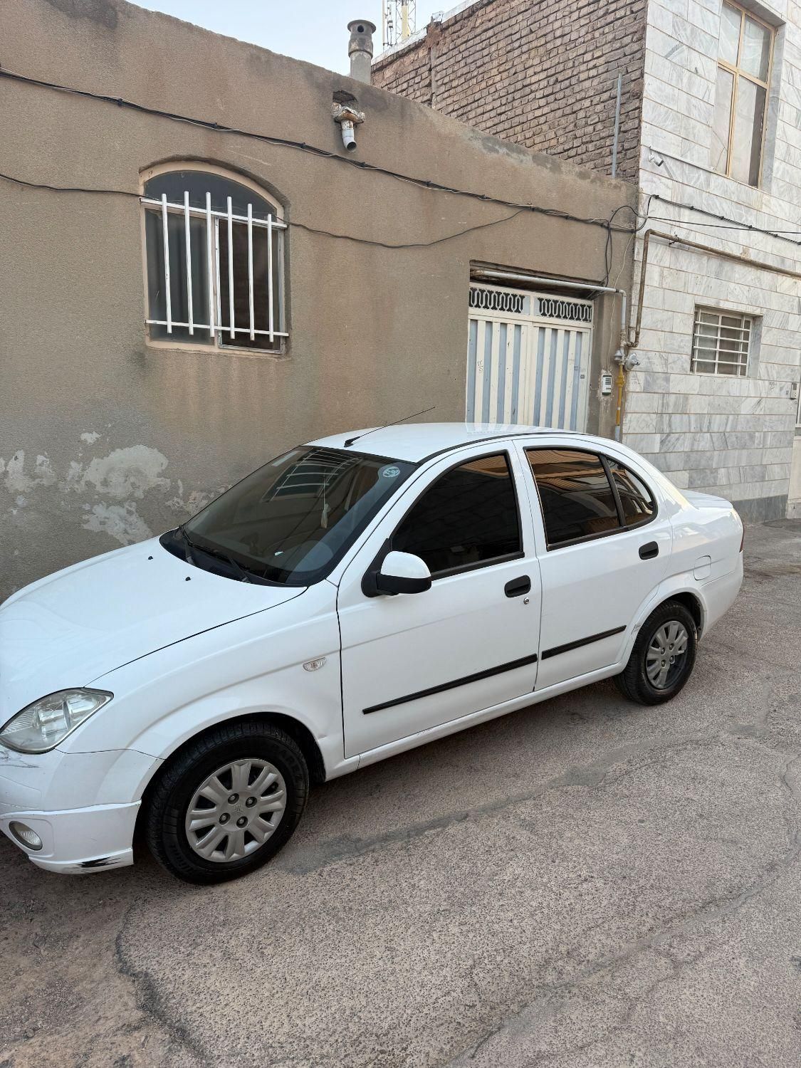 تیبا صندوق دار SX - 1398