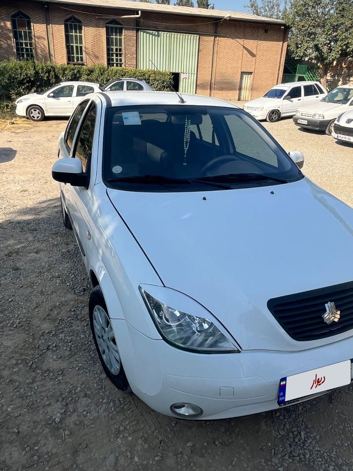 تیبا صندوق دار SX - 1399