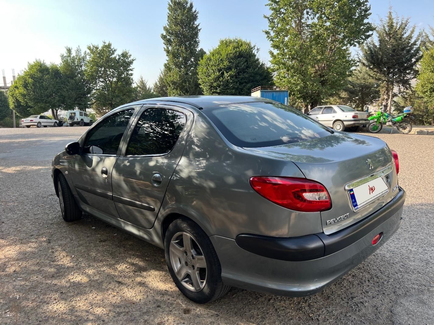 پژو ۲۰۶ صندوق دار v20 - 1389