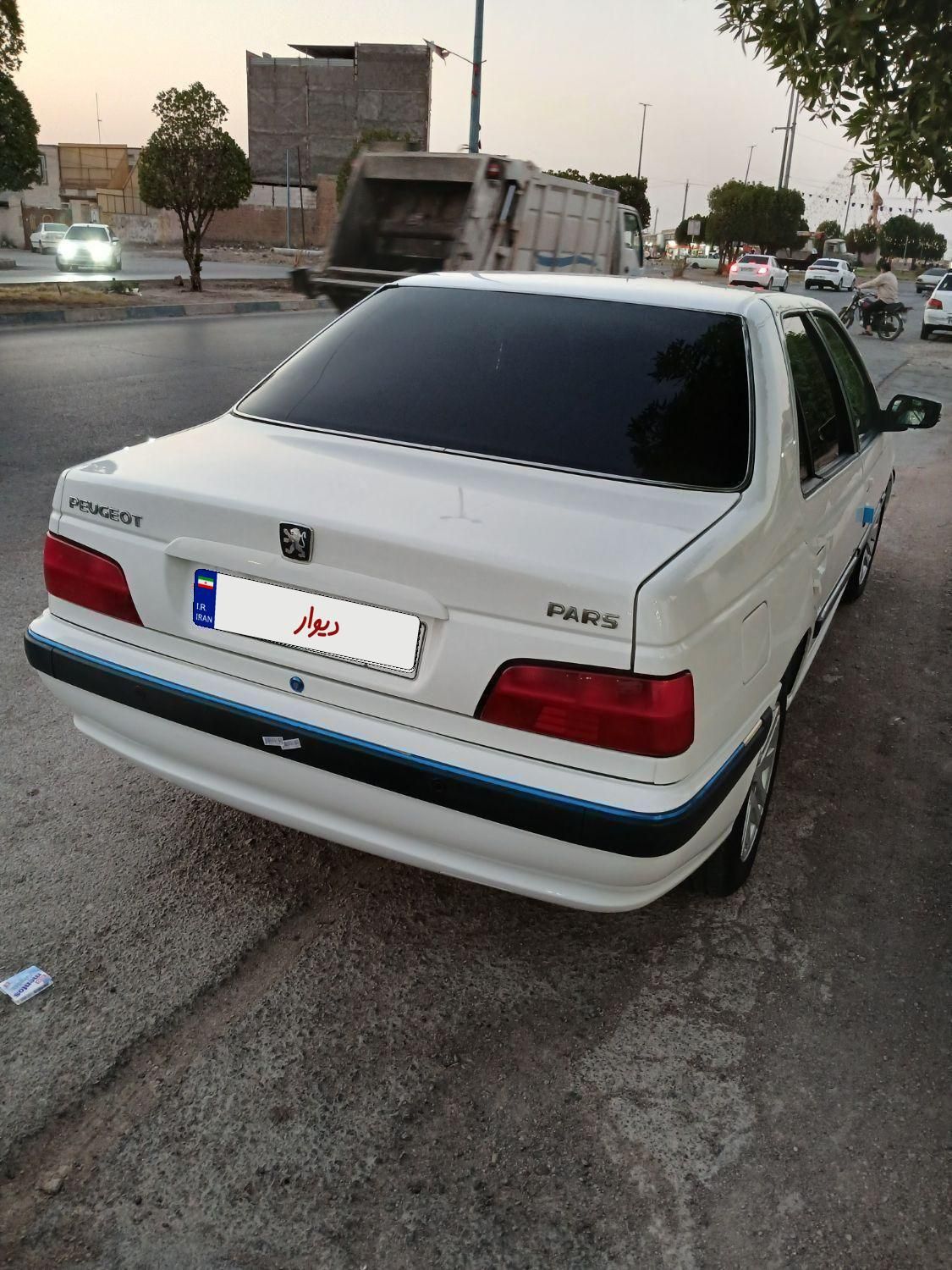 پژو پارس XU7P - 1402