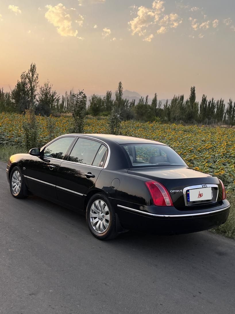 کیا اپیروس سوپر رویال - 2008