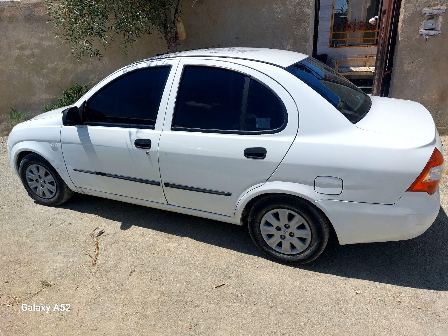 تیبا صندوق دار SX - 1401