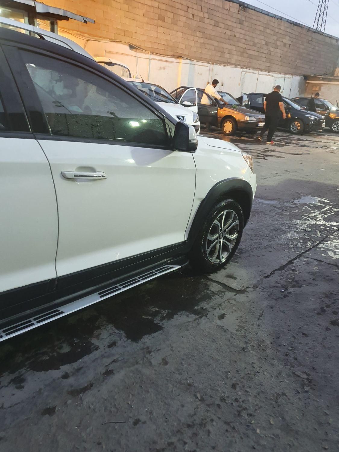 خودرو ام وی ام، X22 آگهی ann_19496566