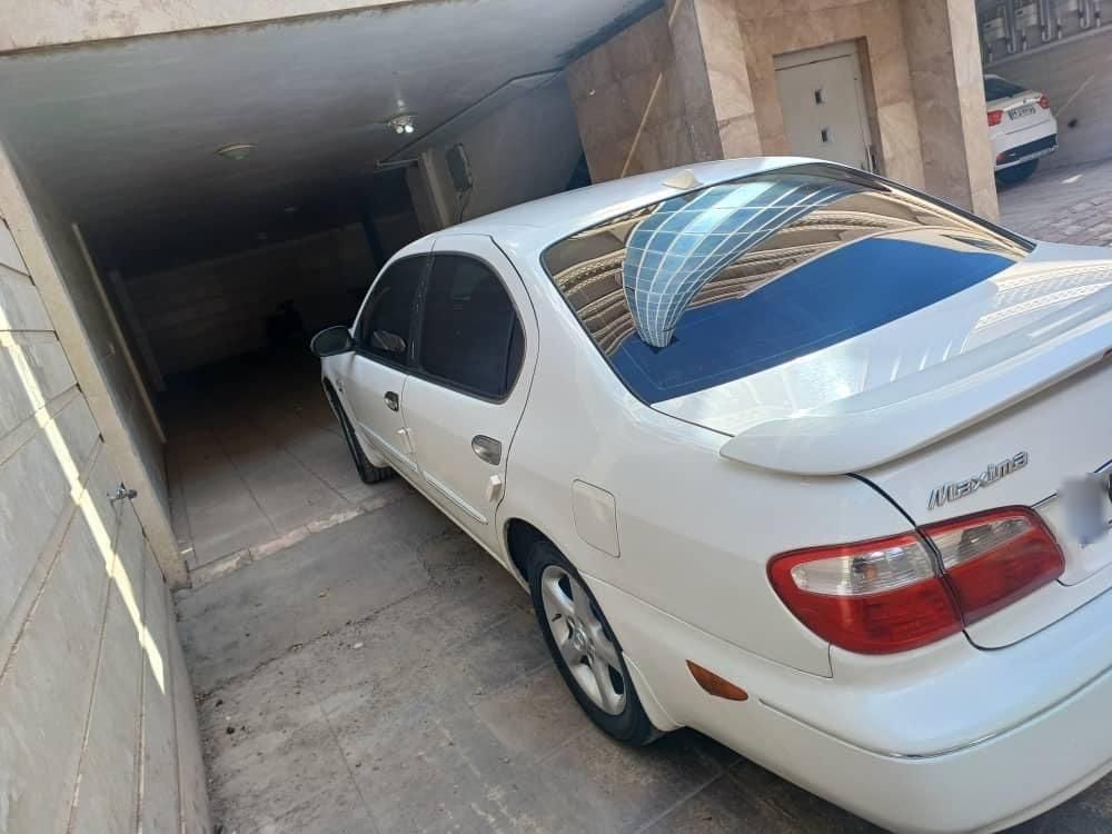 نیسان ماکسیما دنده‌ای - 1383