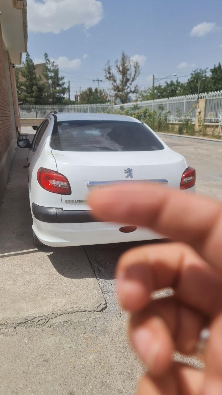 پژو ۲۰۶ صندوق دار v8 - 1393