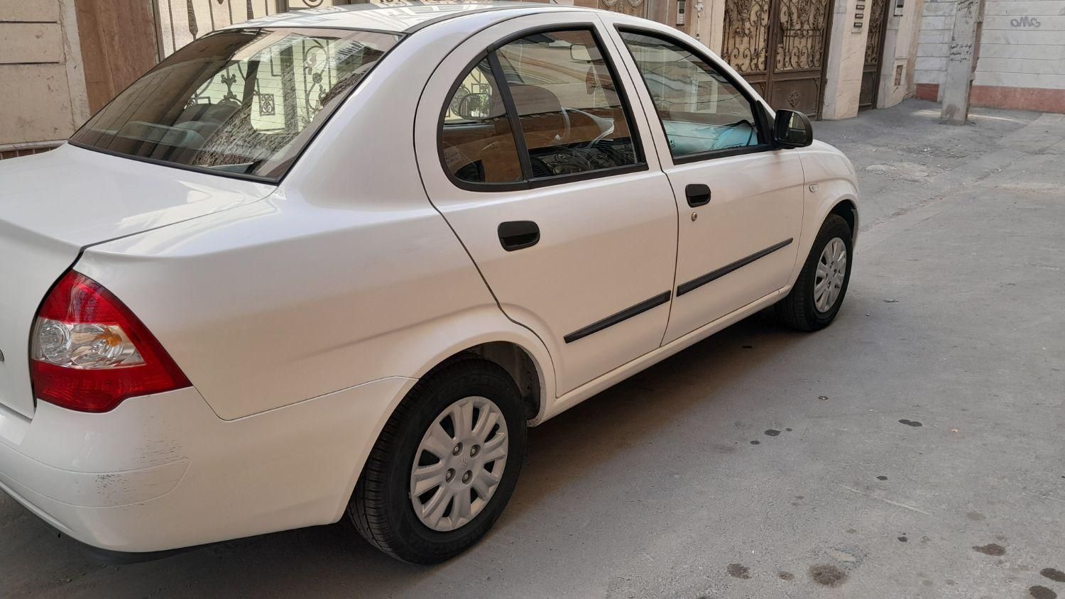 تیبا صندوق دار SX - 1400