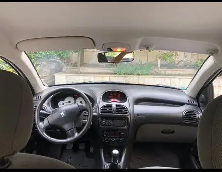 پژو ۲۰۶ صندوق دار v8 - 1399