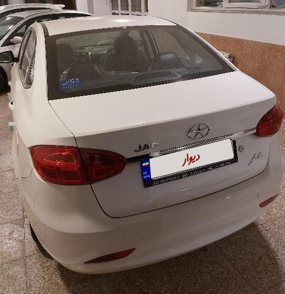 جک J4 اتوماتیک ساده - 1404