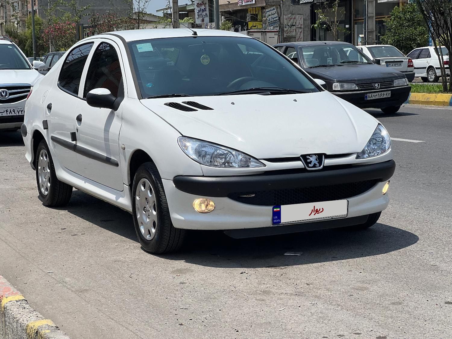 پژو ۲۰۶ صندوق دار v8 - 1396