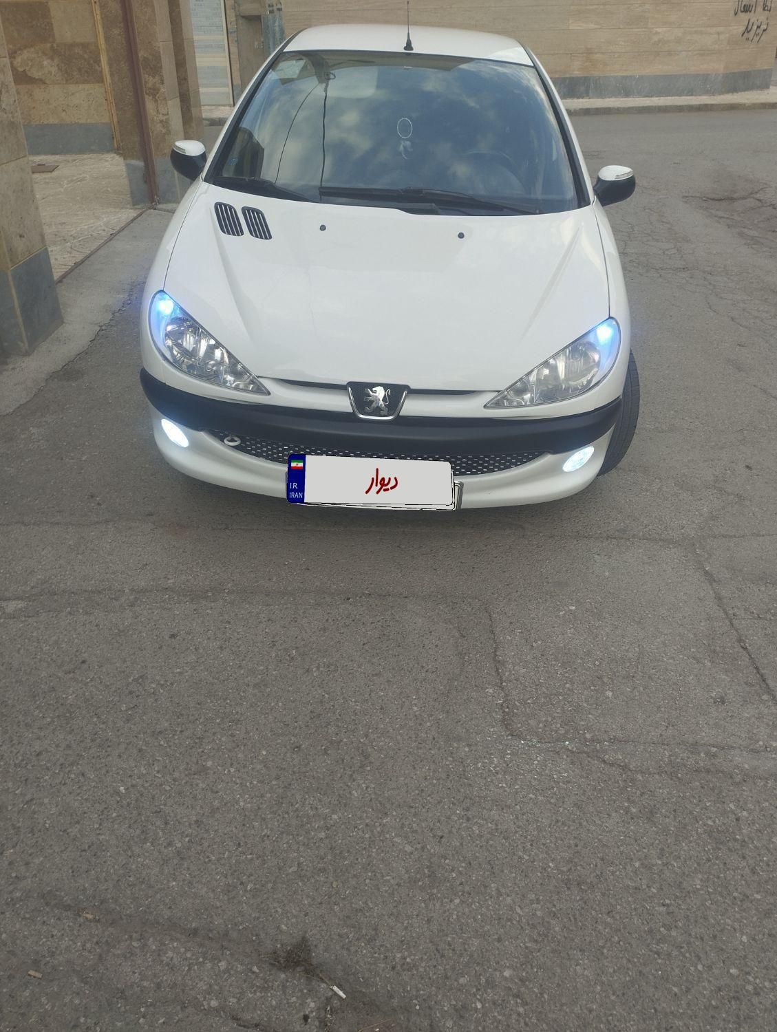 پژو ۲۰۶ صندوق دار v8 - 1395