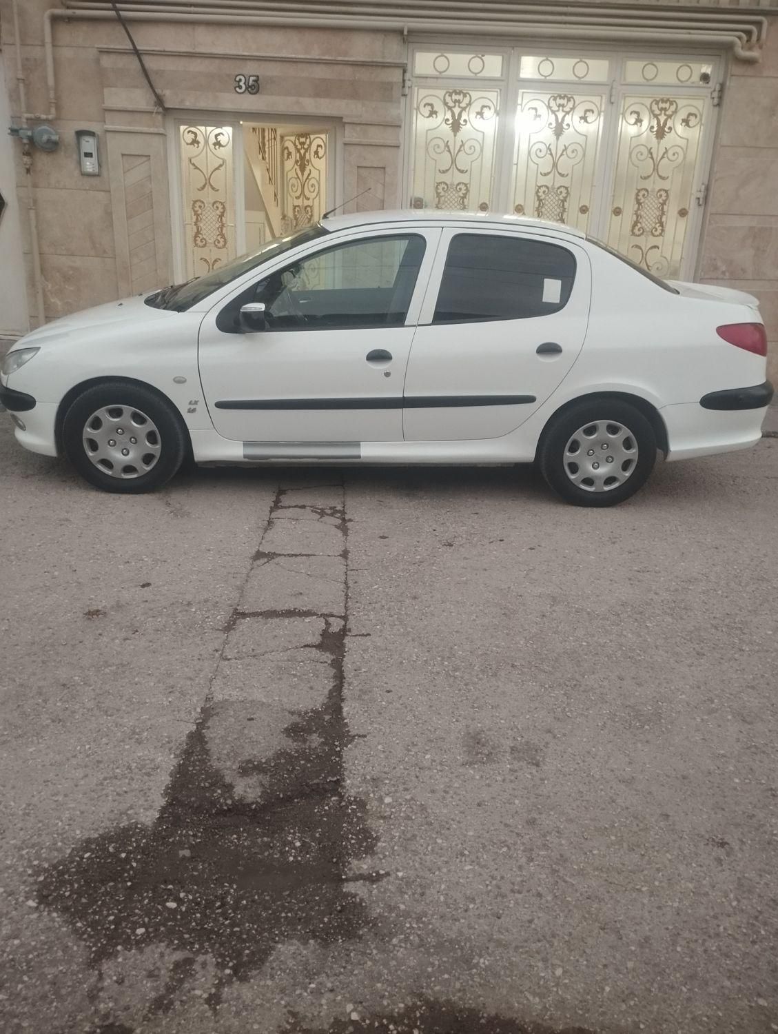 پژو ۲۰۶ صندوق دار v8 - 1395