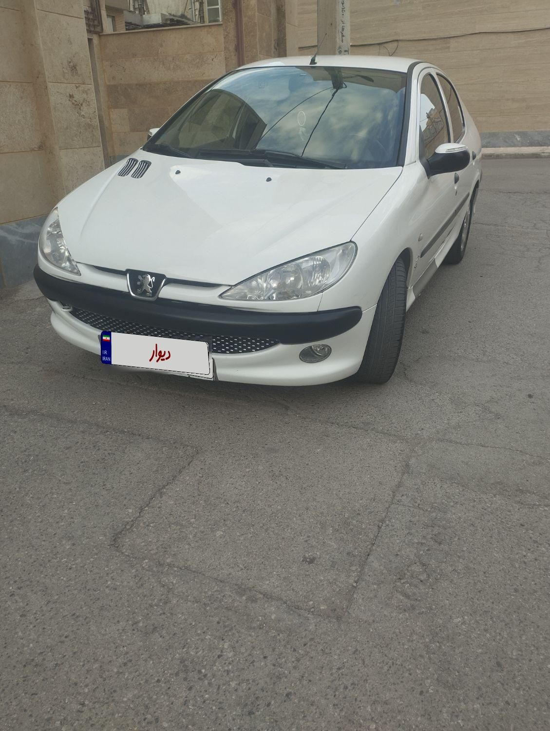 پژو ۲۰۶ صندوق دار v8 - 1395