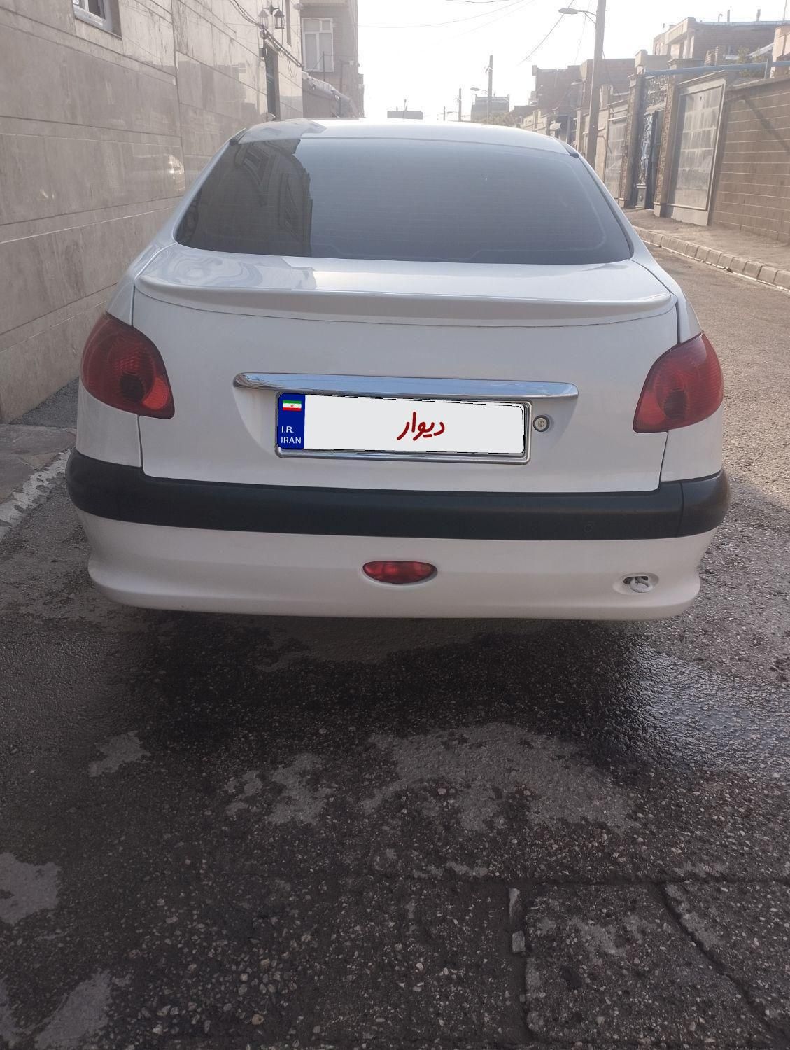 پژو ۲۰۶ صندوق دار v8 - 1395