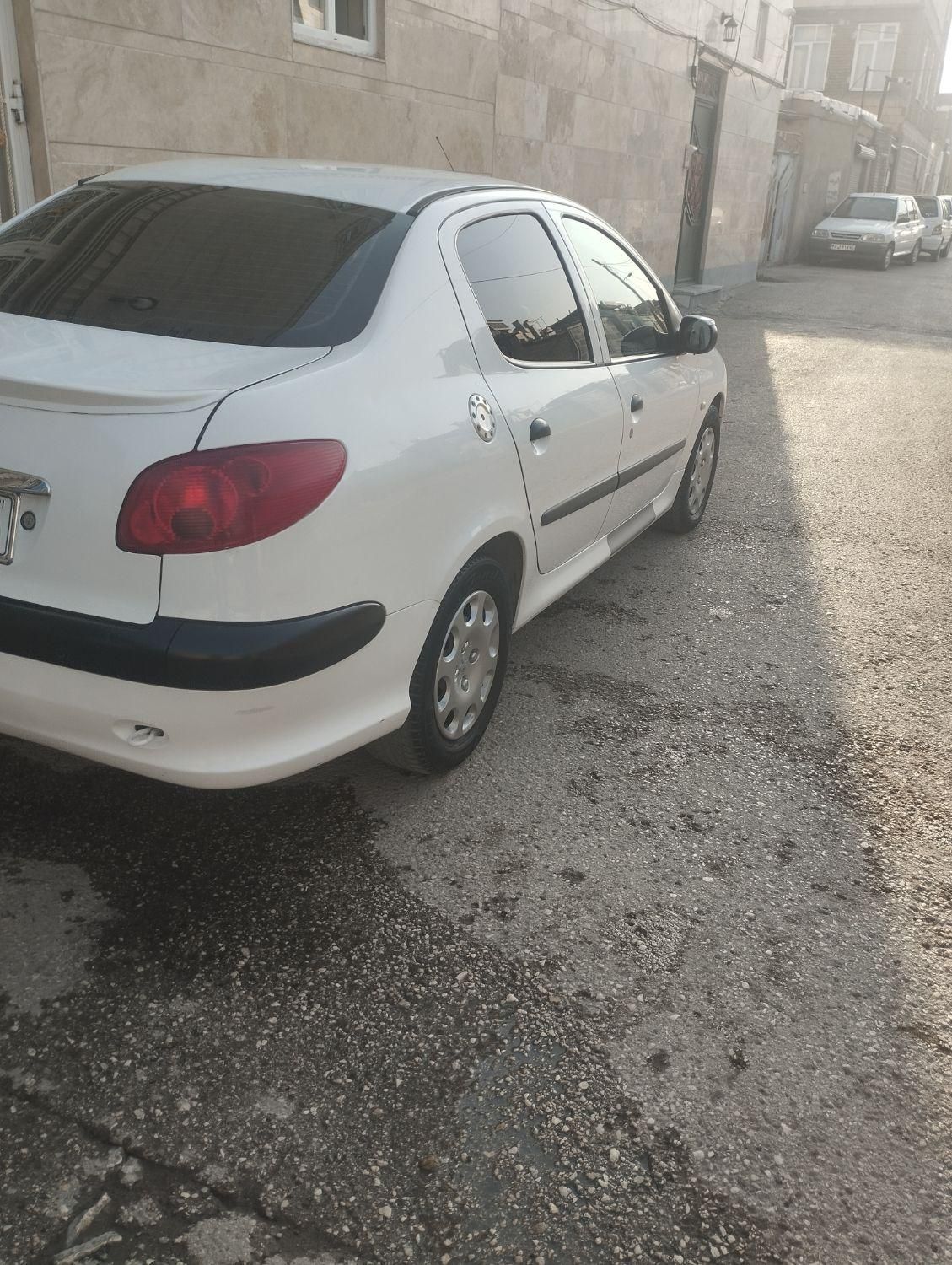 پژو ۲۰۶ صندوق دار v8 - 1395