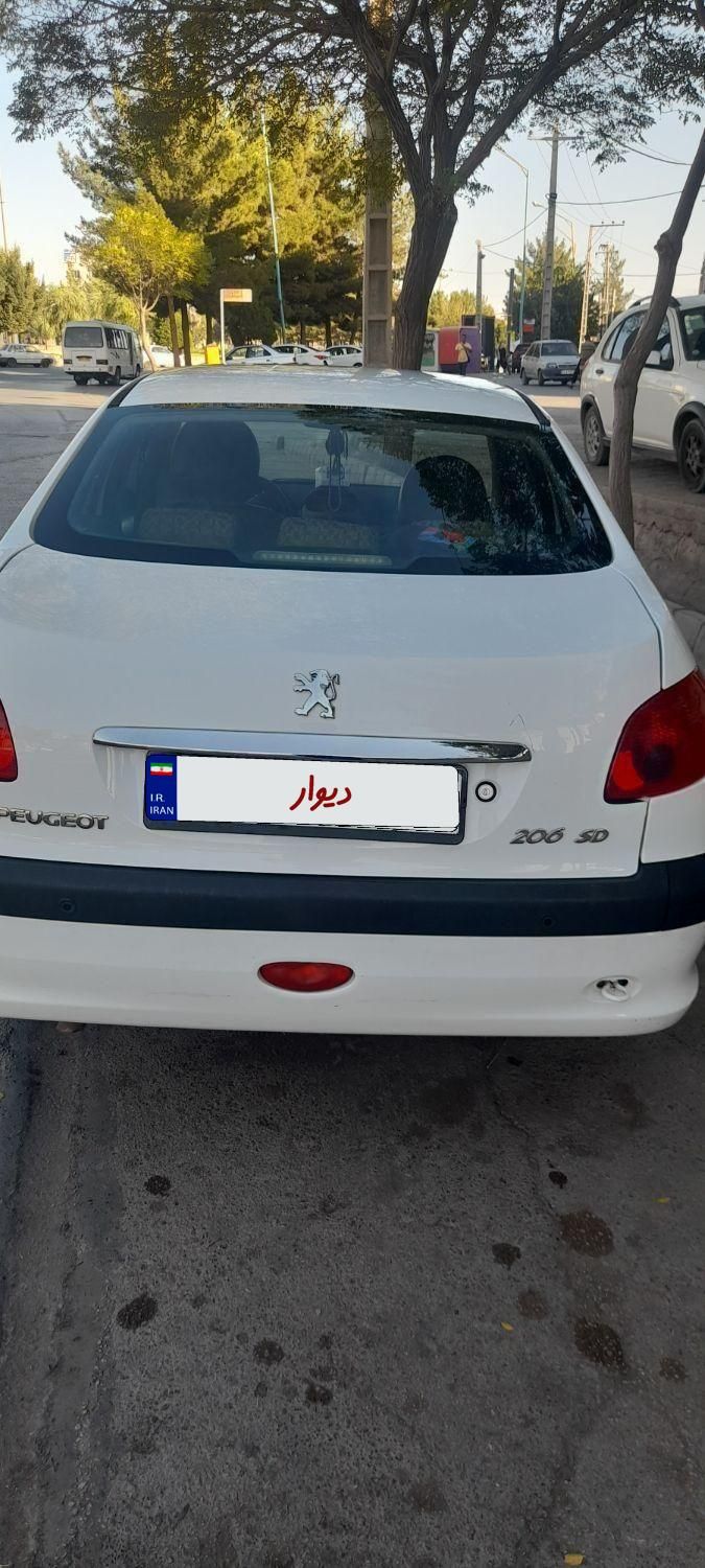پژو ۲۰۶ صندوق دار v8 - 1393