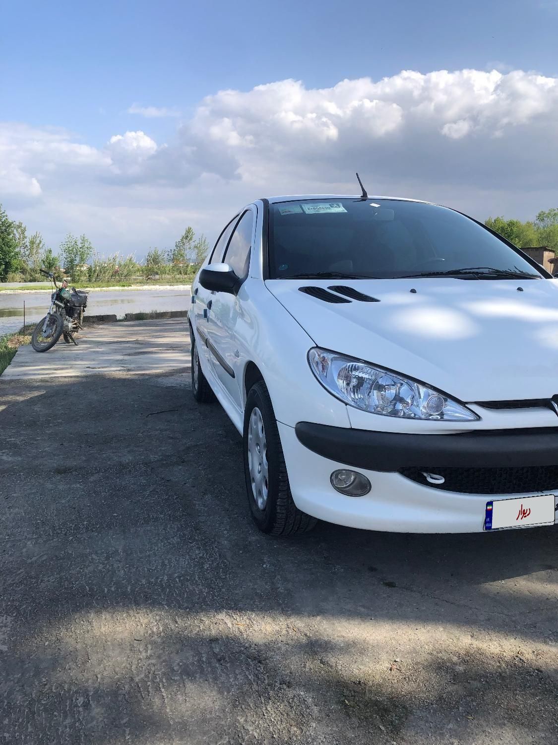 پژو ۲۰۶ صندوق دار v8 - 1394