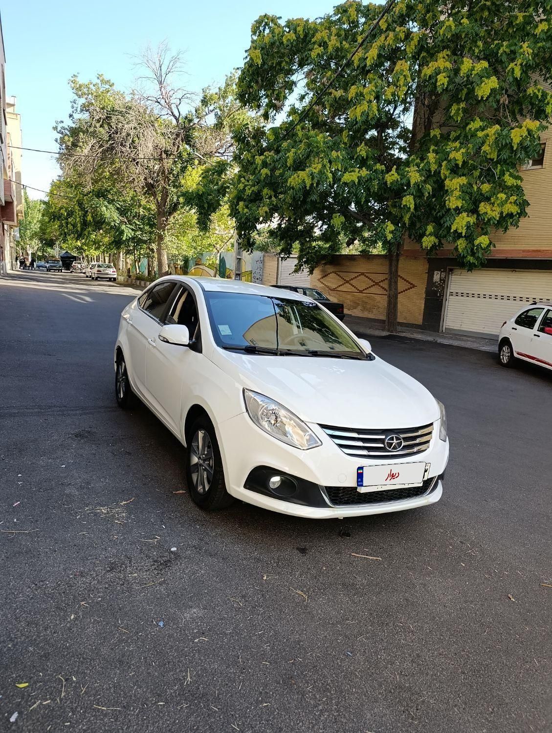 جک J4 اتوماتیک ساده - 1402