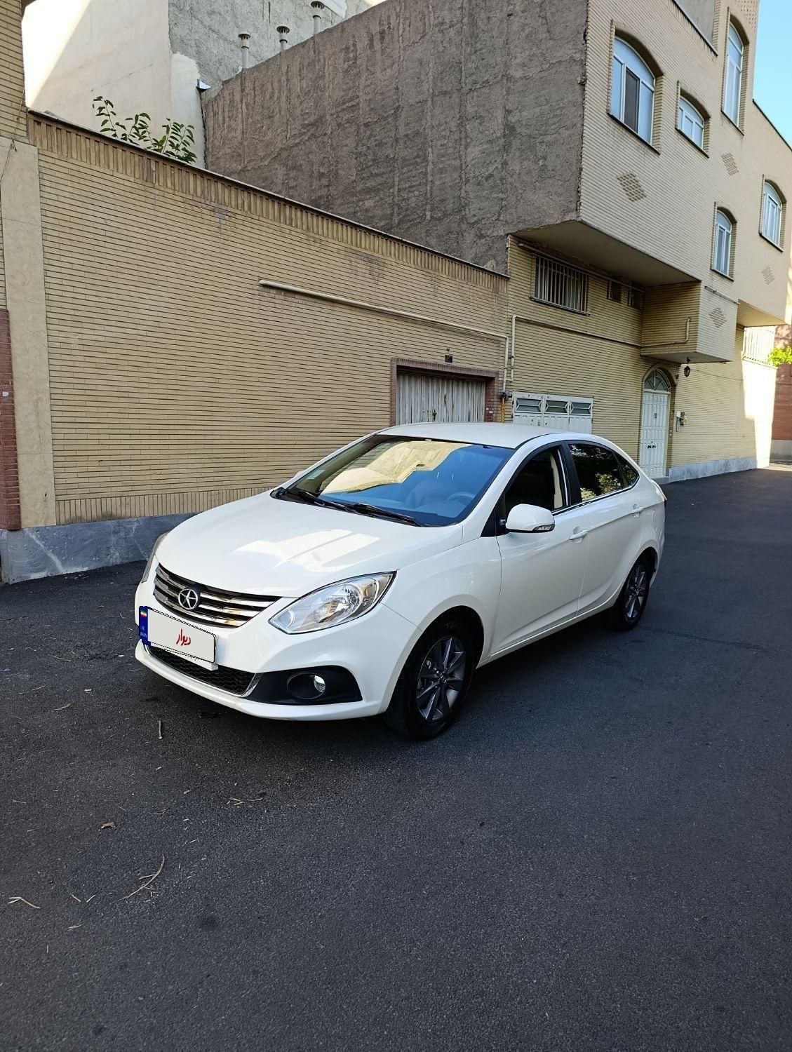 جک J4 اتوماتیک ساده - 1402