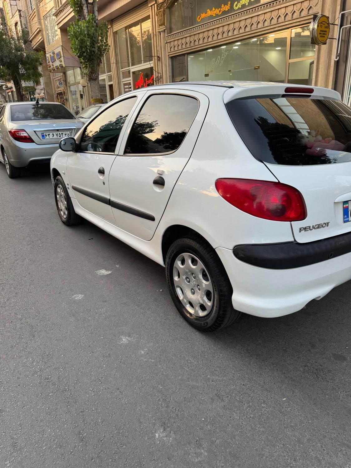 پژو 206 تیپ 5 - 1396