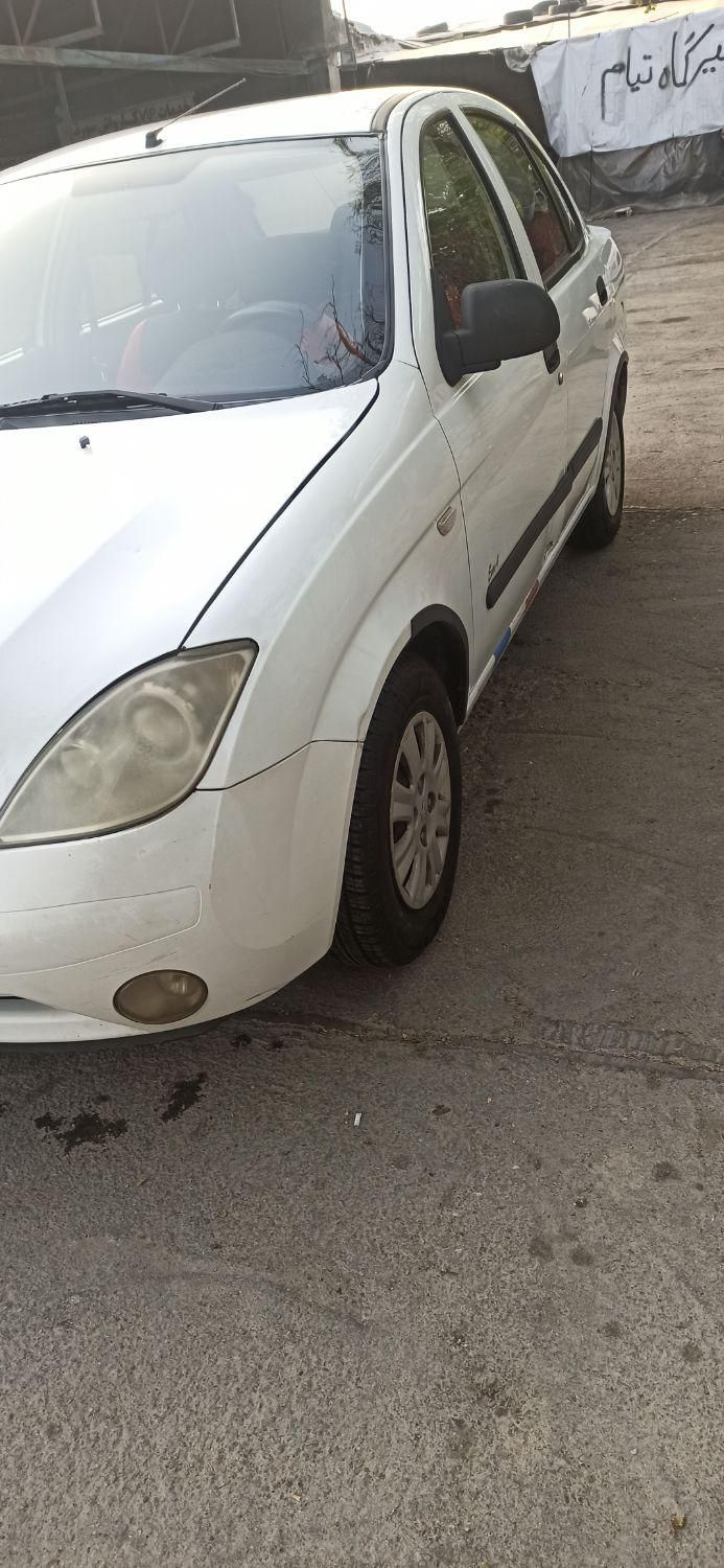 تیبا صندوق دار SX - 1393