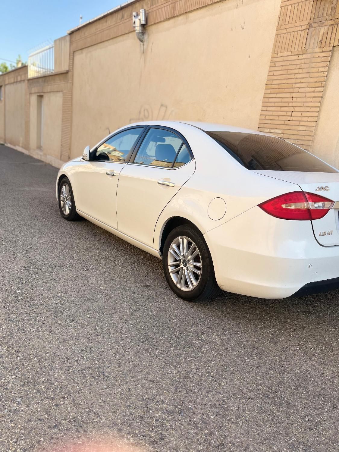 جک J5 اتوماتیک - 1394