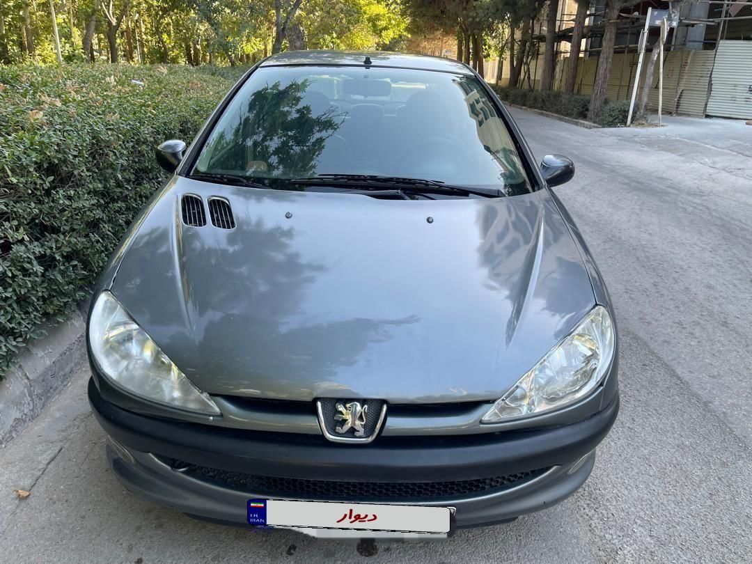 پژو ۲۰۶ صندوق دار v8 - 1385