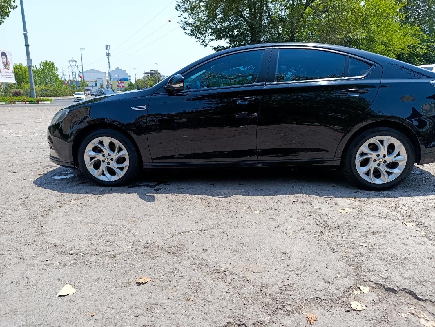 ام جی 6 لیفت بک GT فیس قدیم - 2012