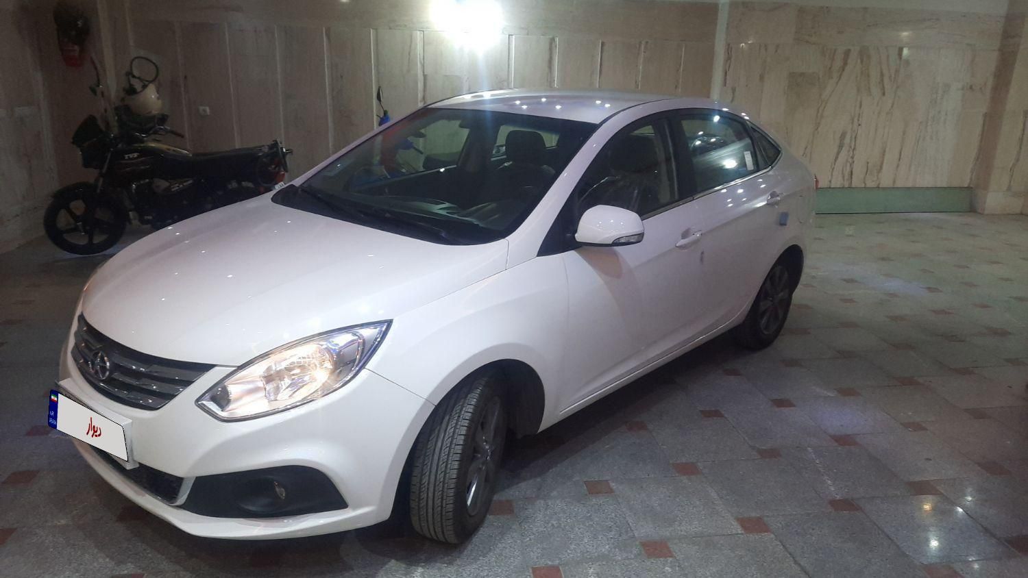جک J4 اتوماتیک ساده - 1402