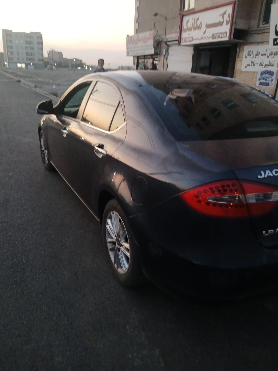 جک J5 اتوماتیک - 1395