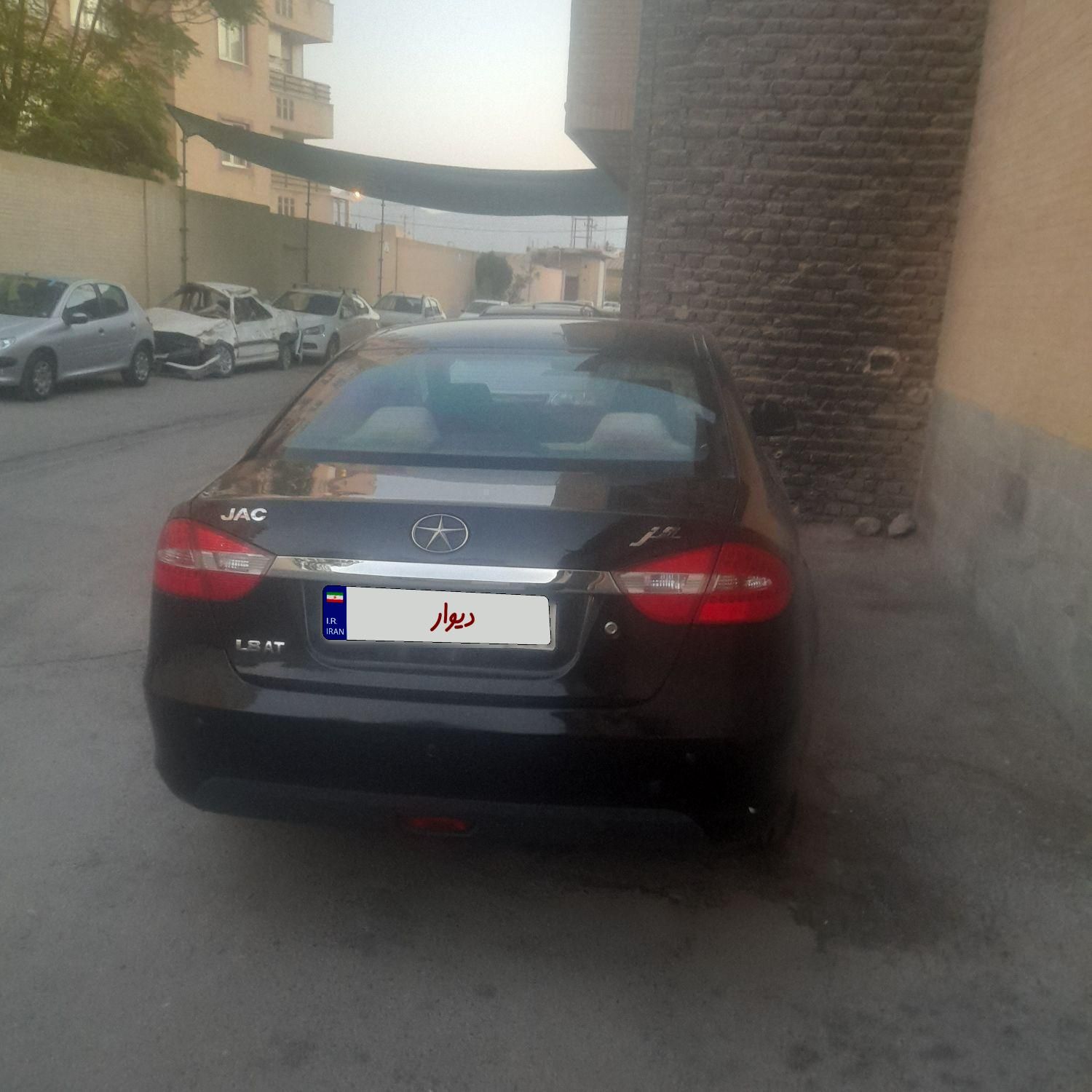 خودرو جک، J5 آگهی ann_19500389