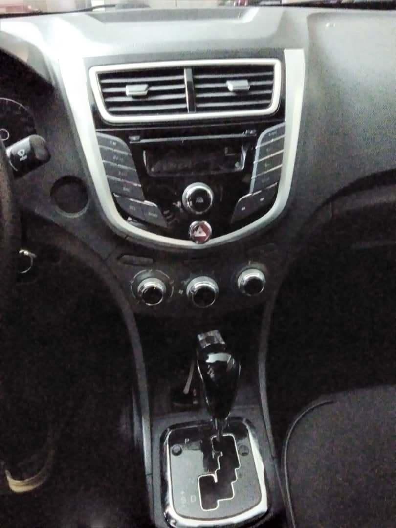 جک J4 اتوماتیک ساده - 1398