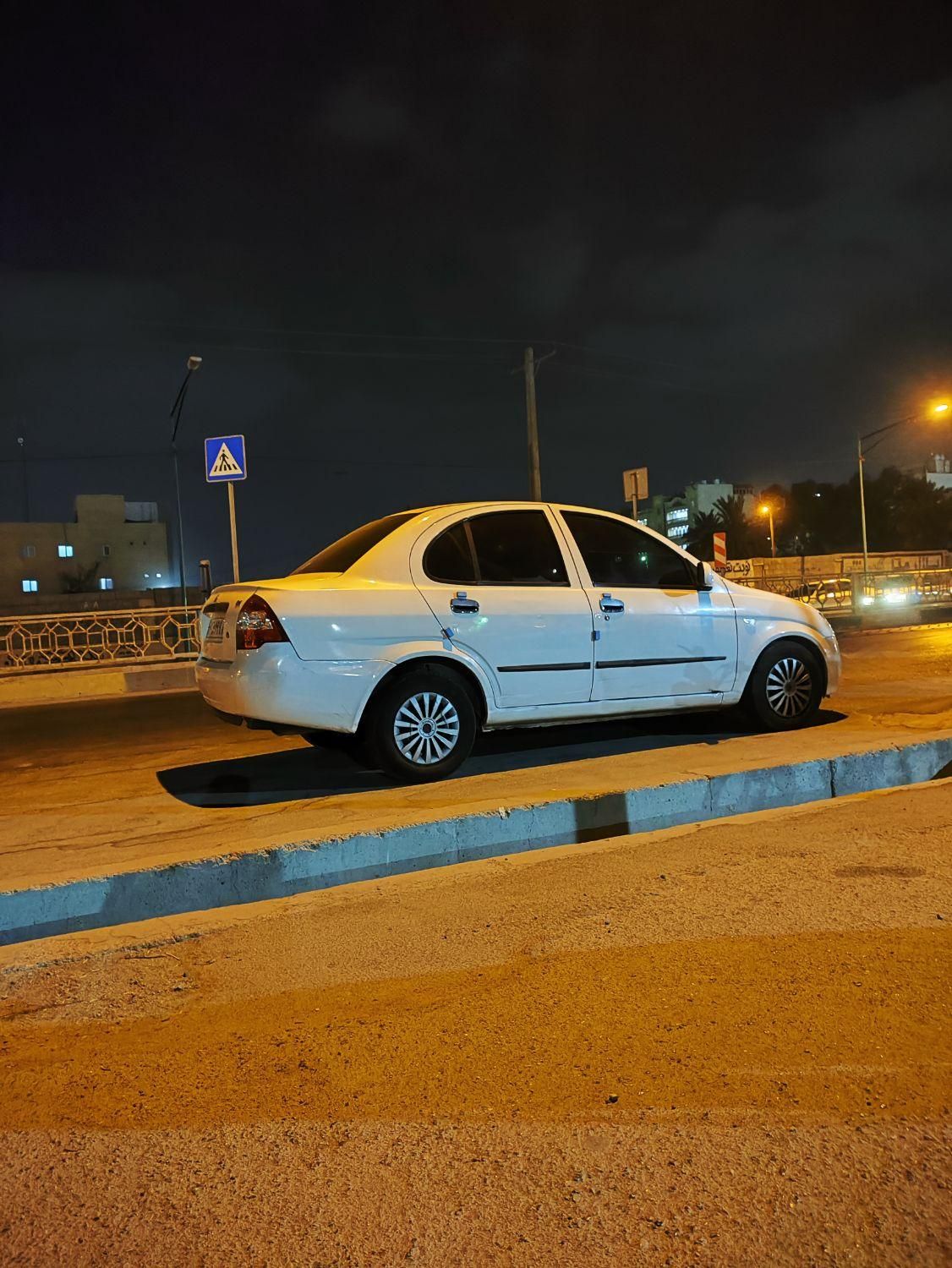 تیبا صندوق دار SX - 1400