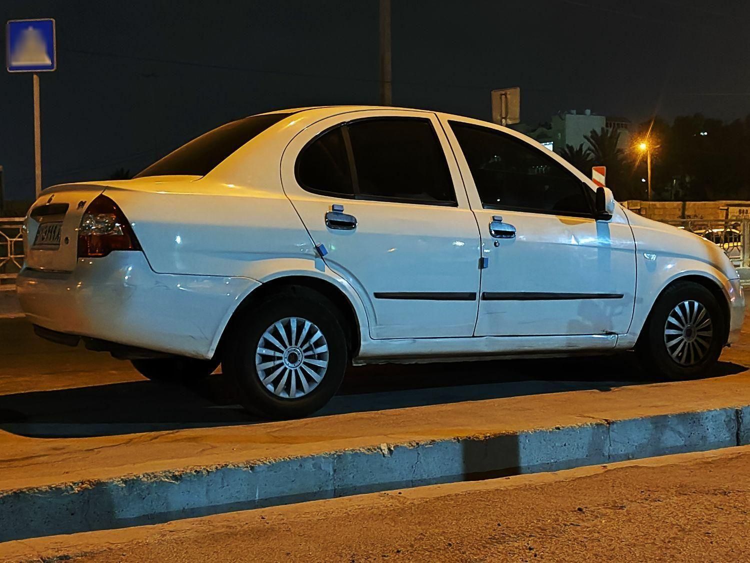 تیبا صندوق دار SX - 1400