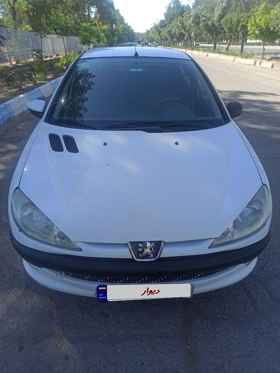 پژو ۲۰۶ صندوق دار v8 - 1394