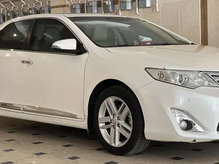 خودرو تویوتا، کمری آگهی ann_19500943