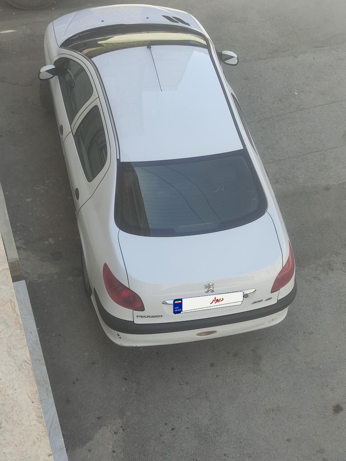 پژو ۲۰۶ صندوق دار v8 - 1390