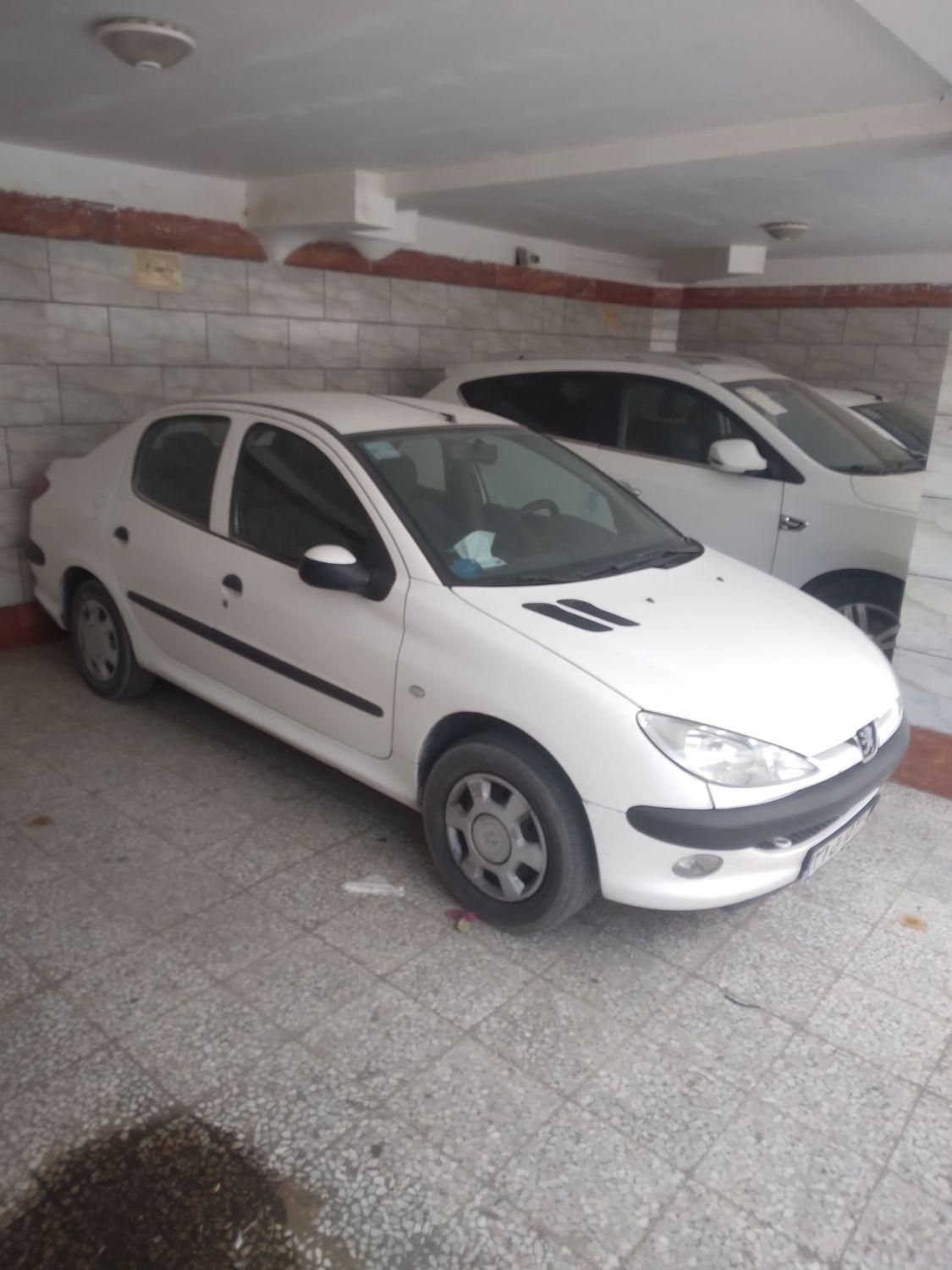 پژو ۲۰۶ صندوق دار v8 - 1391